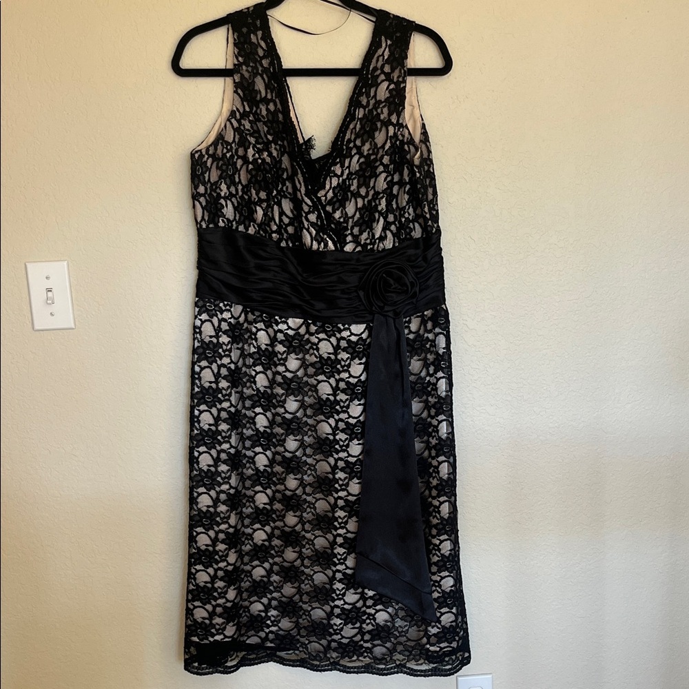 JS Boutique Black Lace Midi Dress
